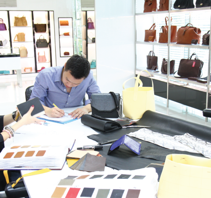 โรงงานผลิตกระเป๋าพิจารณาอะไรบ้าง ก่อนเลือกหนังแต่ละชนิด ?